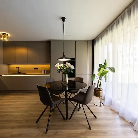 Fancy Private Terrace & Garden