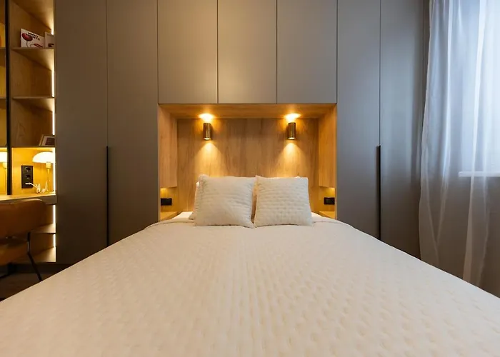 Fancy Private Parking & Garden Lägenhet *