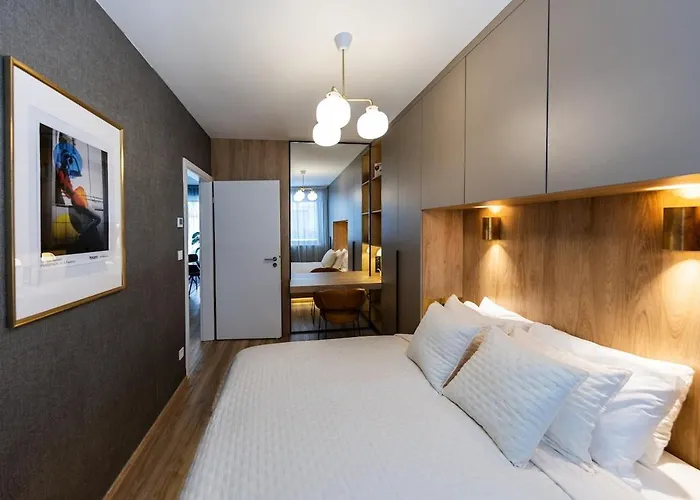 Fancy Private Parking & Garden Lägenhet