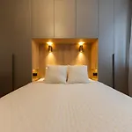 Fancy Private Parking & Garden Apartman *