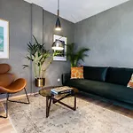 Apartman Fancy Private Parking & Garden *
